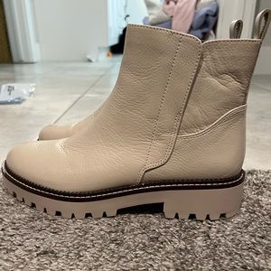 Nordstrom Miller 2 Water Resistant Boots Sz. 9. Ivory Birch